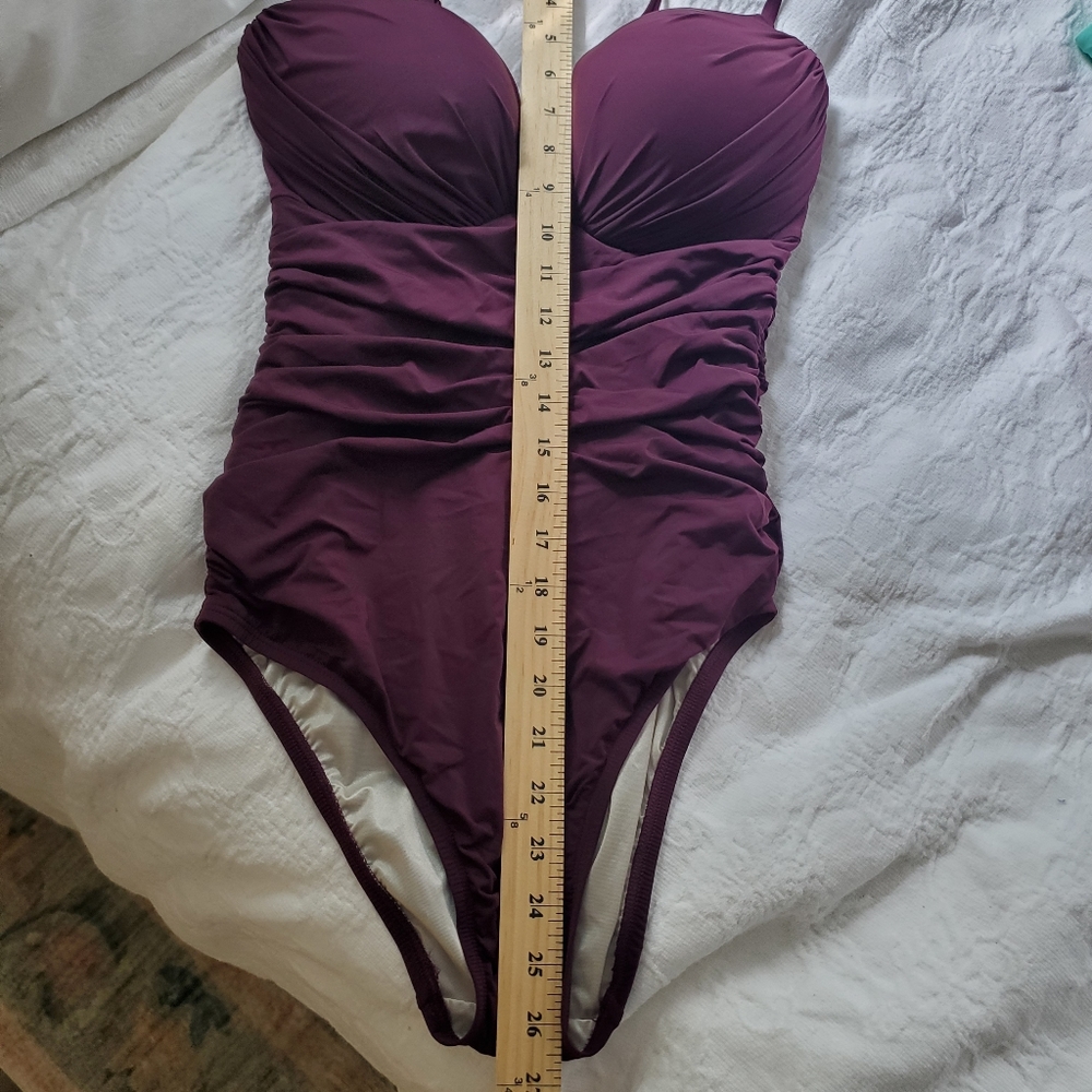 VS Bombshell One Piece Shaping Suit - Picture 3 of 8